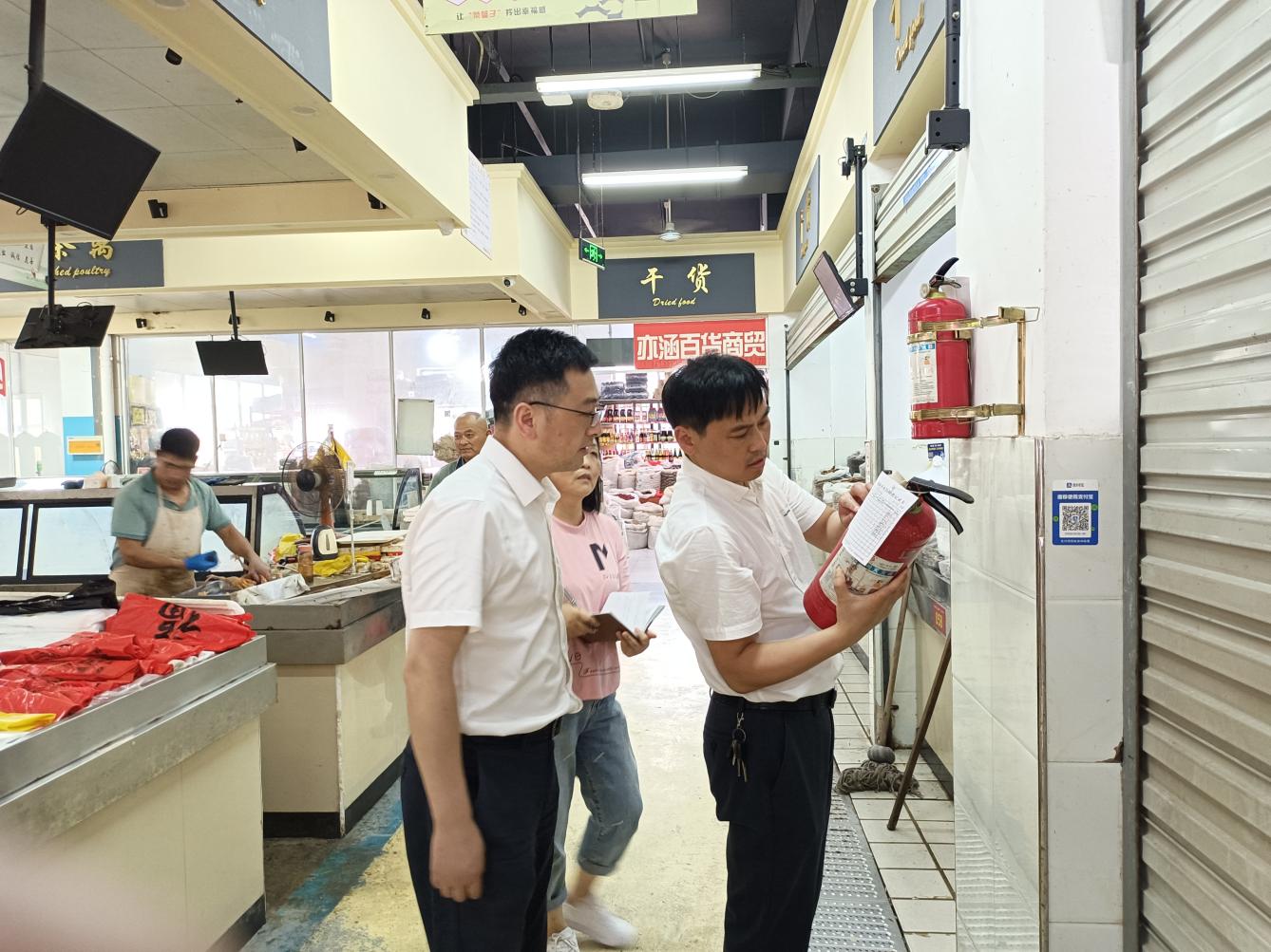 管好“菜籃子”，守護(hù)“大民生”國(guó)資運(yùn)營(yíng)公司開展菜市場(chǎng)大巡查